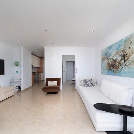 Lighthouse - Exclusive Sea View 180º, Pool, Parking 아파트