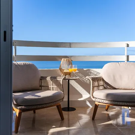 Lighthouse - Exclusive Sea View 180º, Pool, Parking 아파트 포티마오