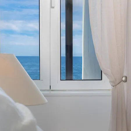 Lighthouse - Exclusive Sea View 180º, Pool, Parking