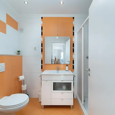 Apartman Lighthouse - Exclusive Sea View 180º, Pool, Parking